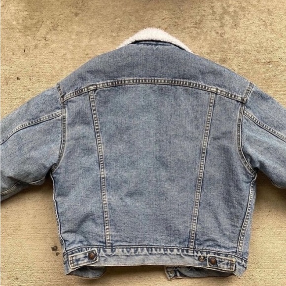 Vintage Levi’s Sherpa Jacket - Picture 2 of 5